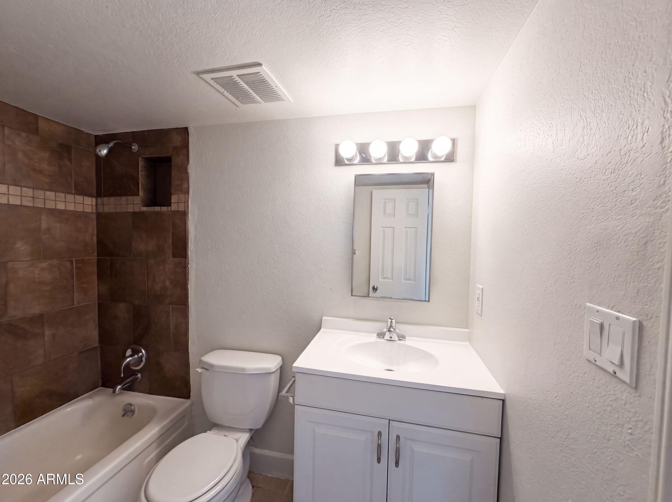 5908 West Calavar Road Glendale, AZ 85306 - Photo 17 of 24 listing_16
