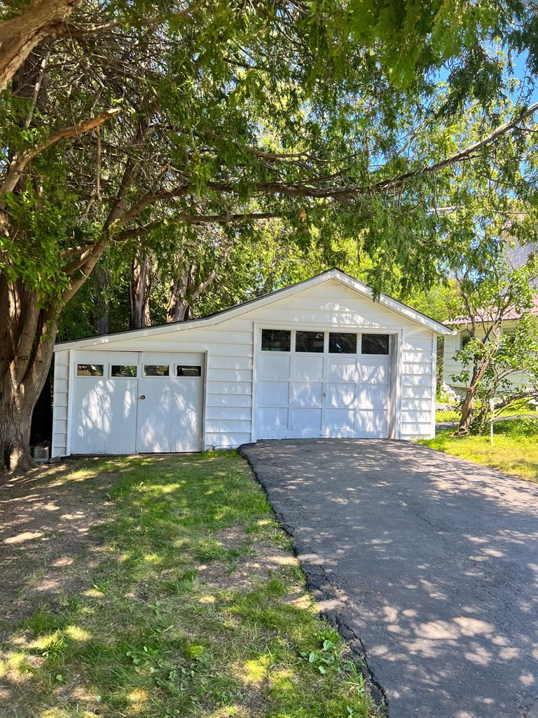 35 Trudeau Road Saranac Lake, NY 12983 - Photo 4 of 25 Gallery Image 4