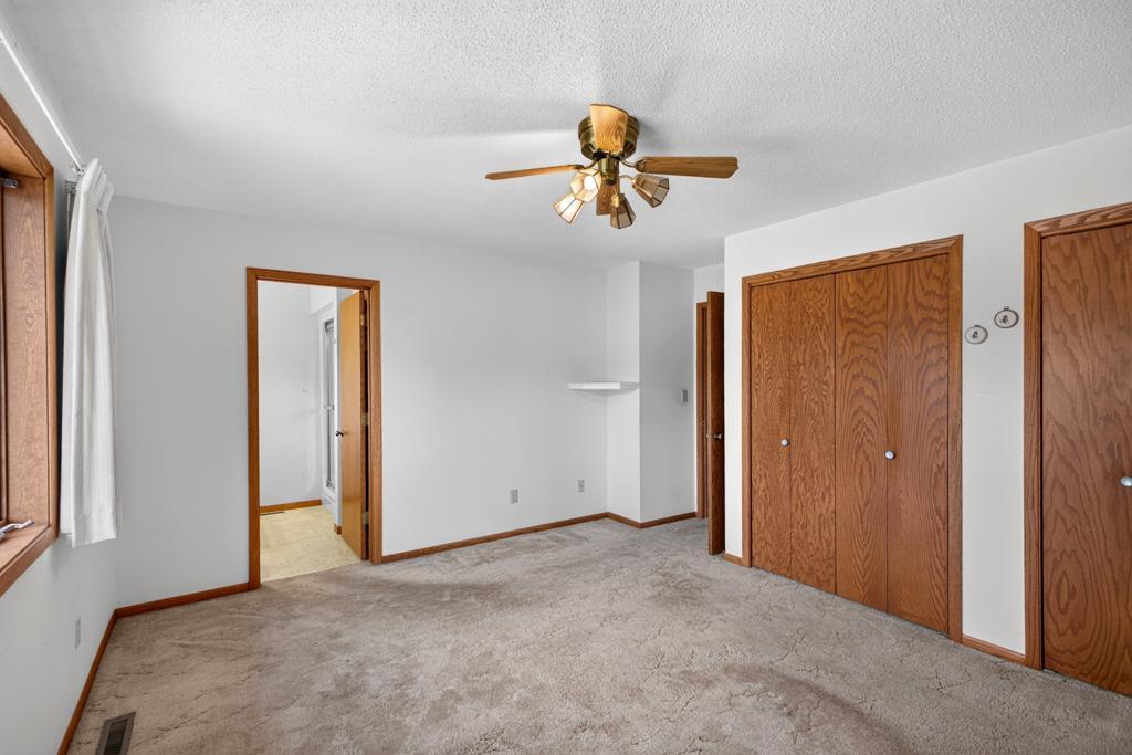 2466 Highview Lane Southwest Rochester, MN 55902 - Photo 28 of 60 Gallery Image 28