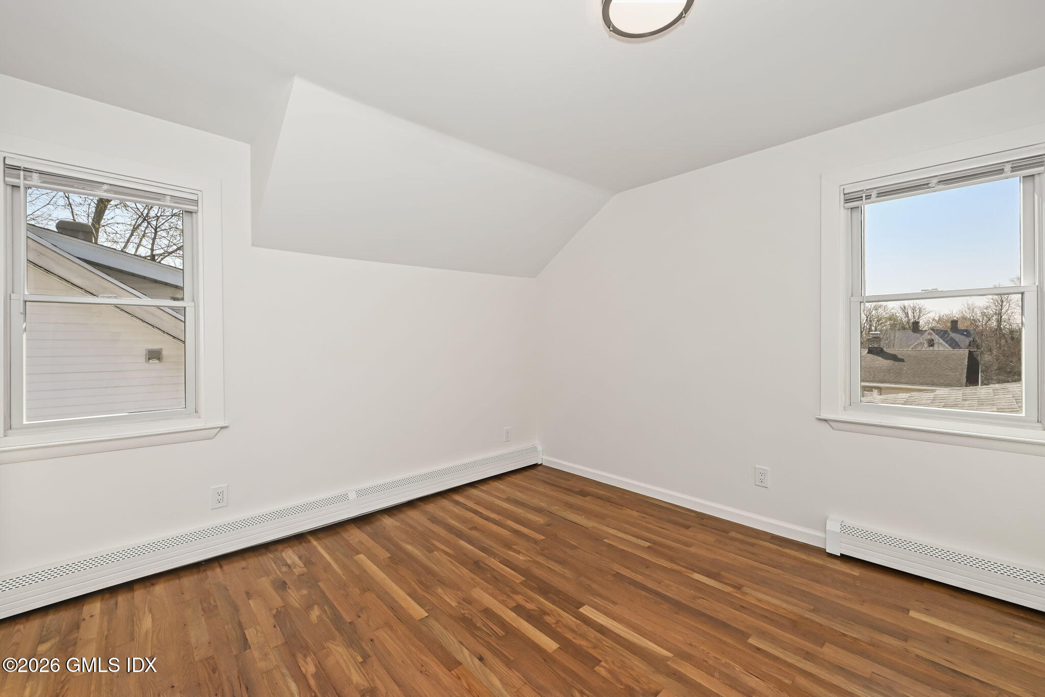 10 Prospect Street West, Unit WEST Greenwich, CT 06830 - Photo 11 of 19 17-web-or-mls-10-prospect-st-w