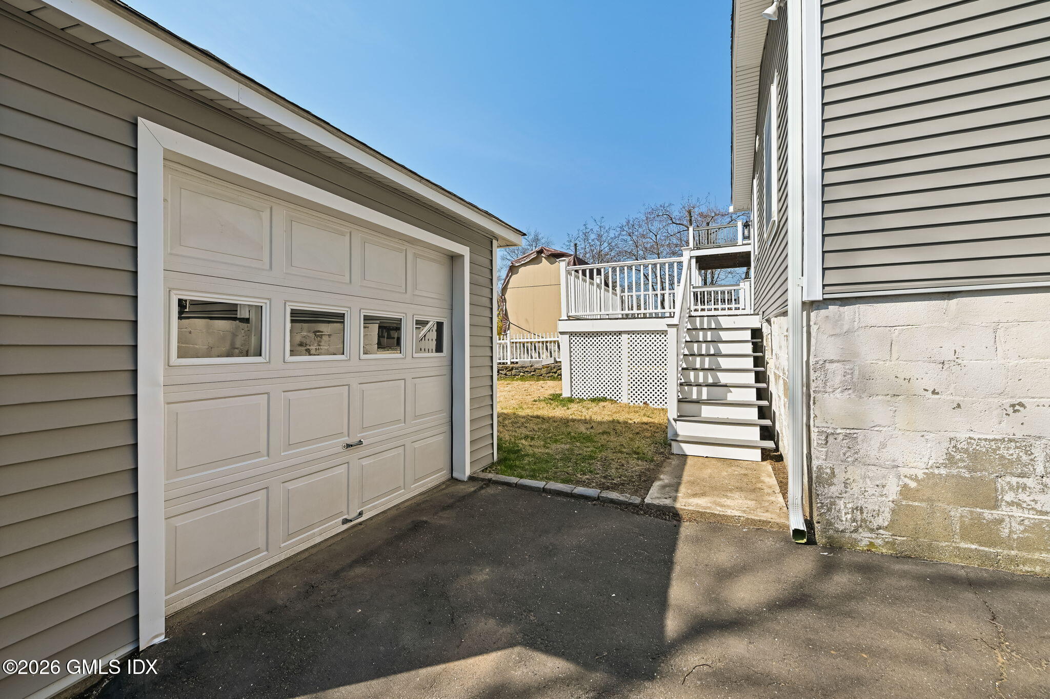 10 Prospect Street West, Unit WEST Greenwich, CT 06830 - Photo 15 of 19 27-web-or-mls-10-prospect-st-w