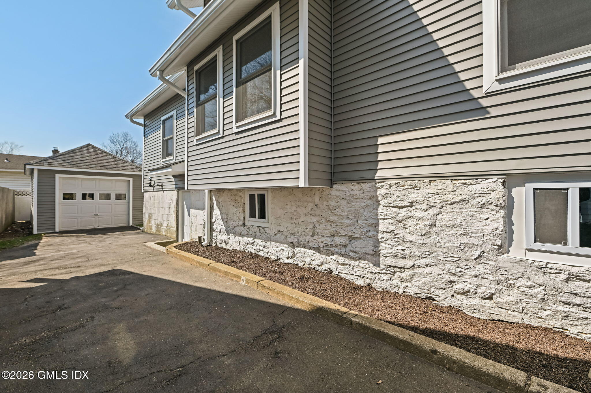 10 Prospect Street West, Unit WEST Greenwich, CT 06830 - Photo 16 of 19 28-web-or-mls-10-prospect-st-w