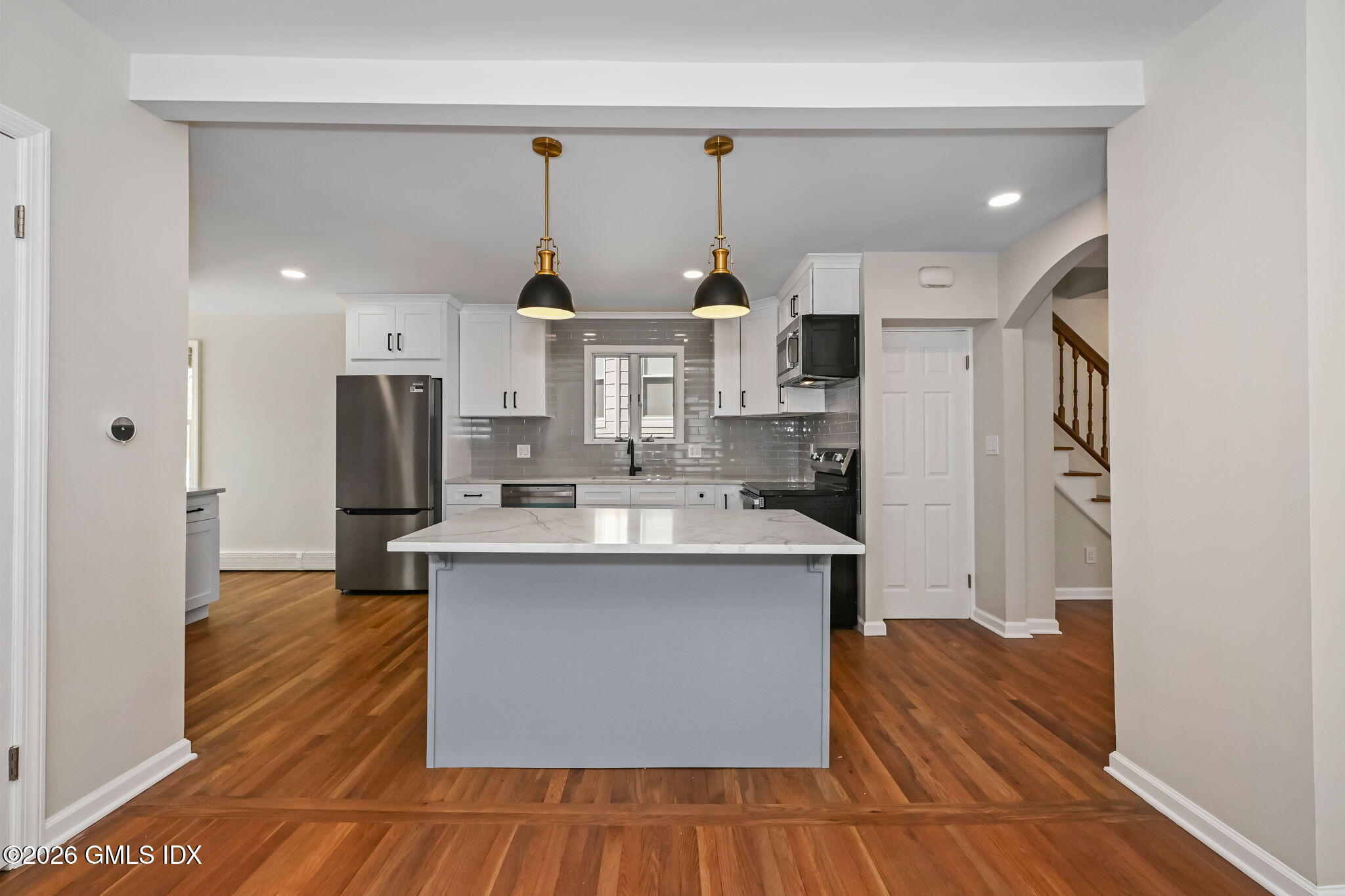 10 Prospect Street West, Unit WEST Greenwich, CT 06830 - Photo 3 of 19 6-web-or-mls-10-prospect-st-w