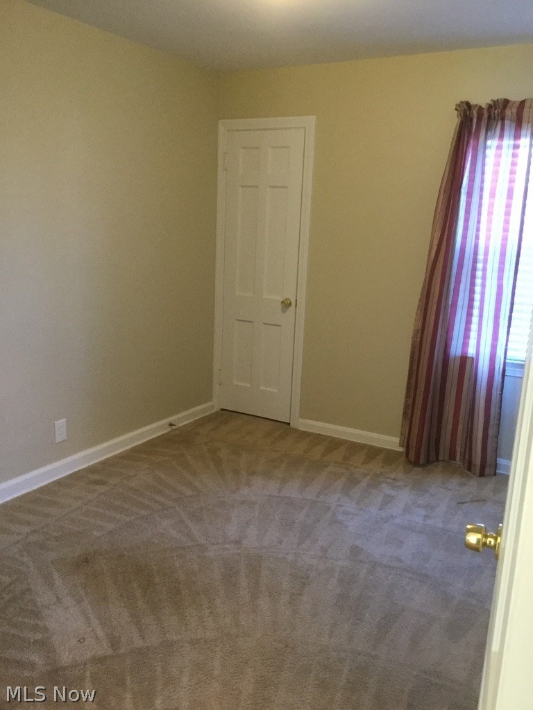 1203 Churchill Road Lyndhurst, OH 44124 - Photo 13 of 29 Gallery Image 13