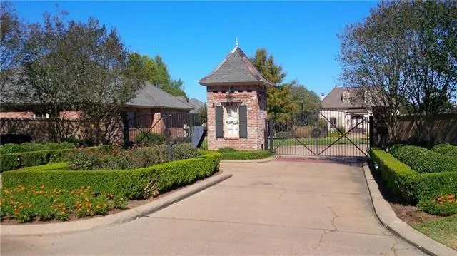 $135,000 | 5988-5986 Stonegate Drive, Alexandria, LA 71303