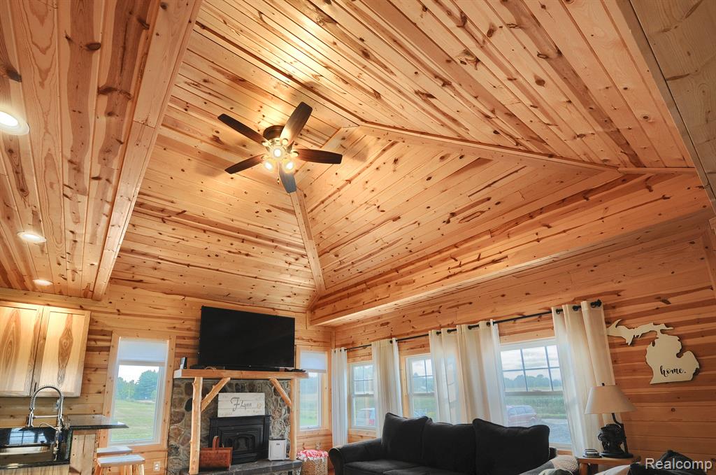 4431 Gosline Road Marlette, MI 48453 - Photo 8 of 67