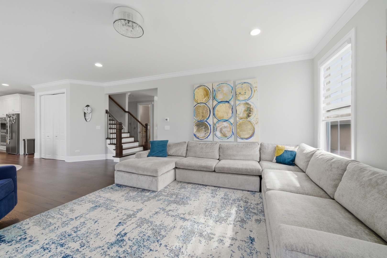 7814 Brookbank Road Willowbrook, IL 60527 - Photo 5 of 36