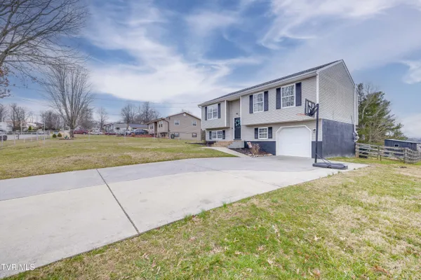 $380,000 | 123 Village Lane, Gray, TN 37615