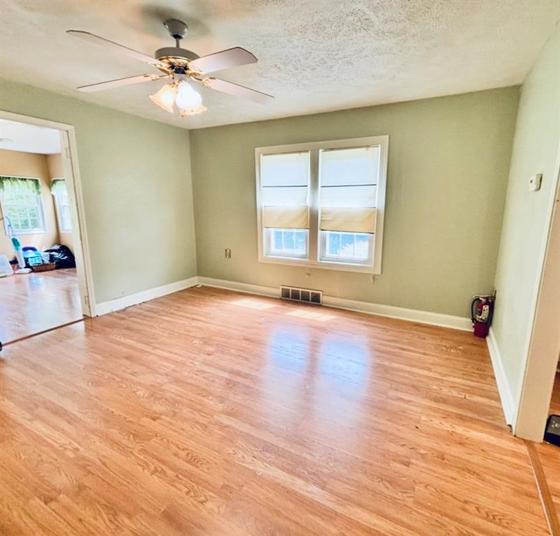 61 McMichael Road Carnegie, PA 15106 - Photo 3 of 17