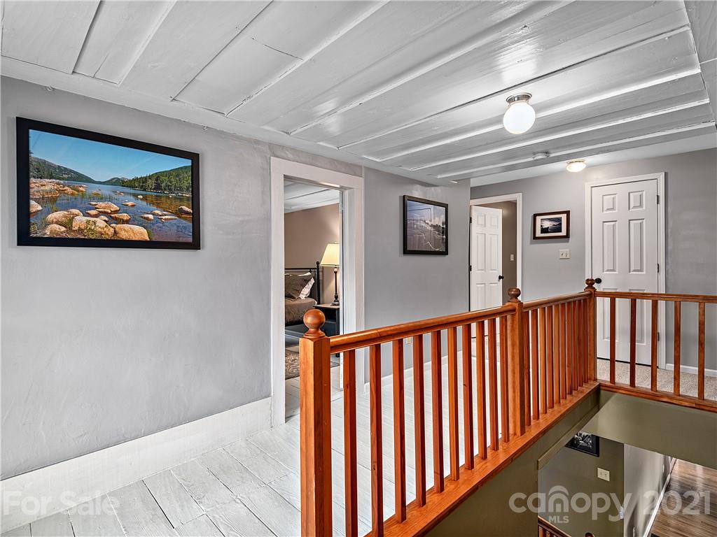 105 Rice Branch Road Asheville, NC 28804 - Photo 13 of 25 Gallery Image 13