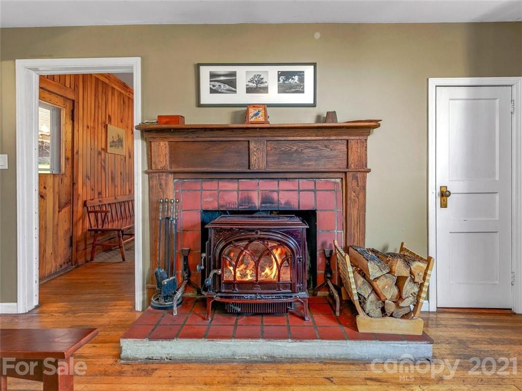 105 Rice Branch Road Asheville, NC 28804 - Photo 5 of 25 Gallery Image 5