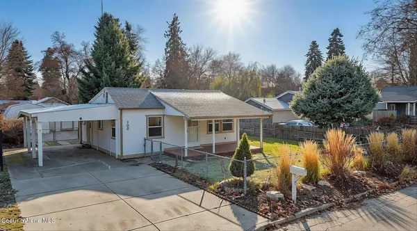 $388,900 | 706 West Davidson Avenue, Coeur D'Alene, ID 83814