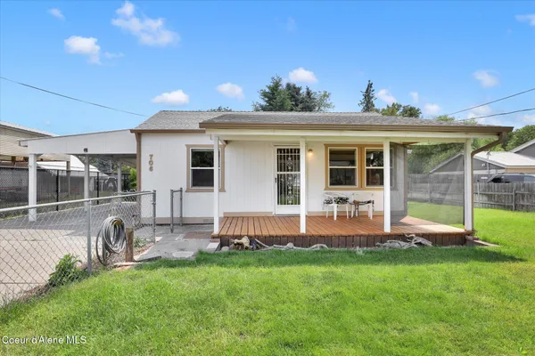 $379,900 | 706 West Davidson Avenue, Coeur D'Alene, ID 83814