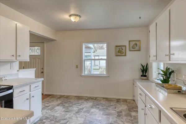 $388,900 | 706 West Davidson Avenue, Coeur D'Alene, ID 83814
