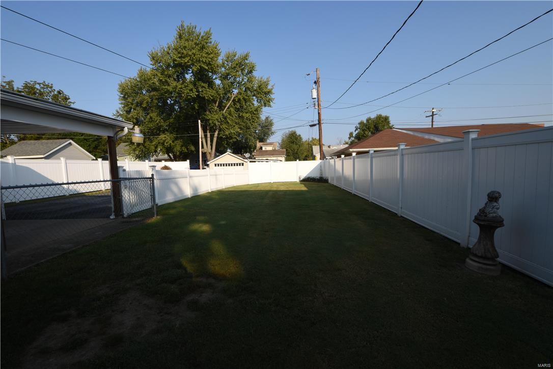 1111 Scheel Street Belleville, IL 62221 - Photo 4 of 19 Gallery Image 4