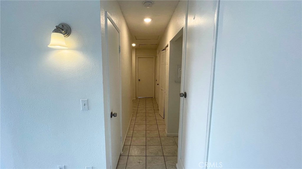 25141 Silent Creek Road Moreno Valley, CA 92553 - Photo 9 of 40 a view of a elevator