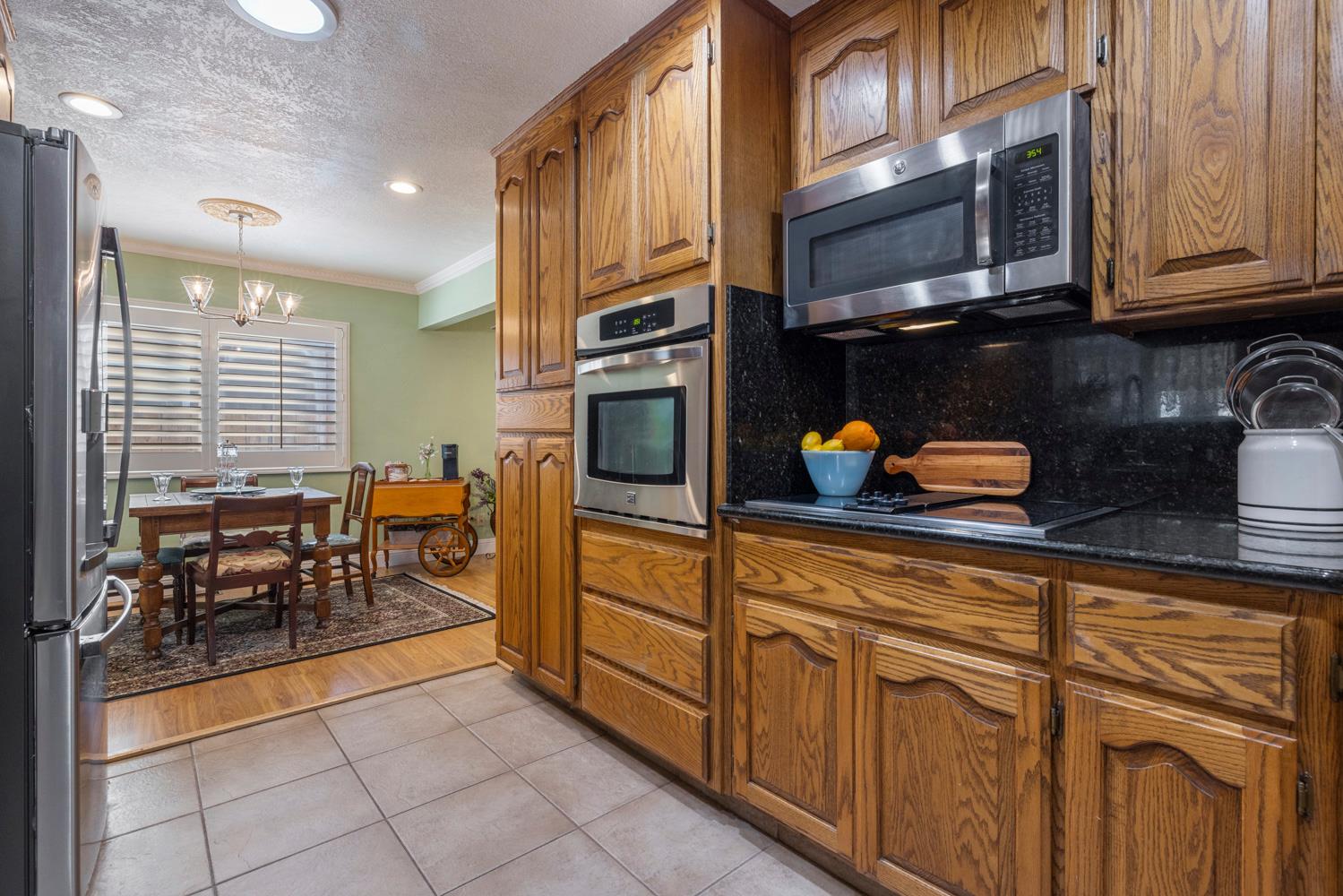 2241 Rochelle Avenue Turlock, CA 95382 - Photo 16 of 47