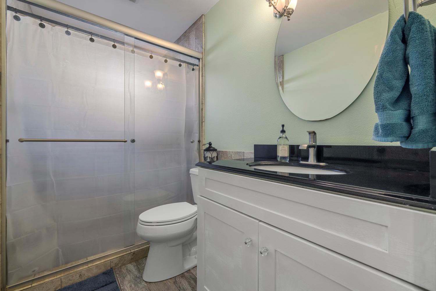 2241 Rochelle Avenue Turlock, CA 95382 - Photo 23 of 47