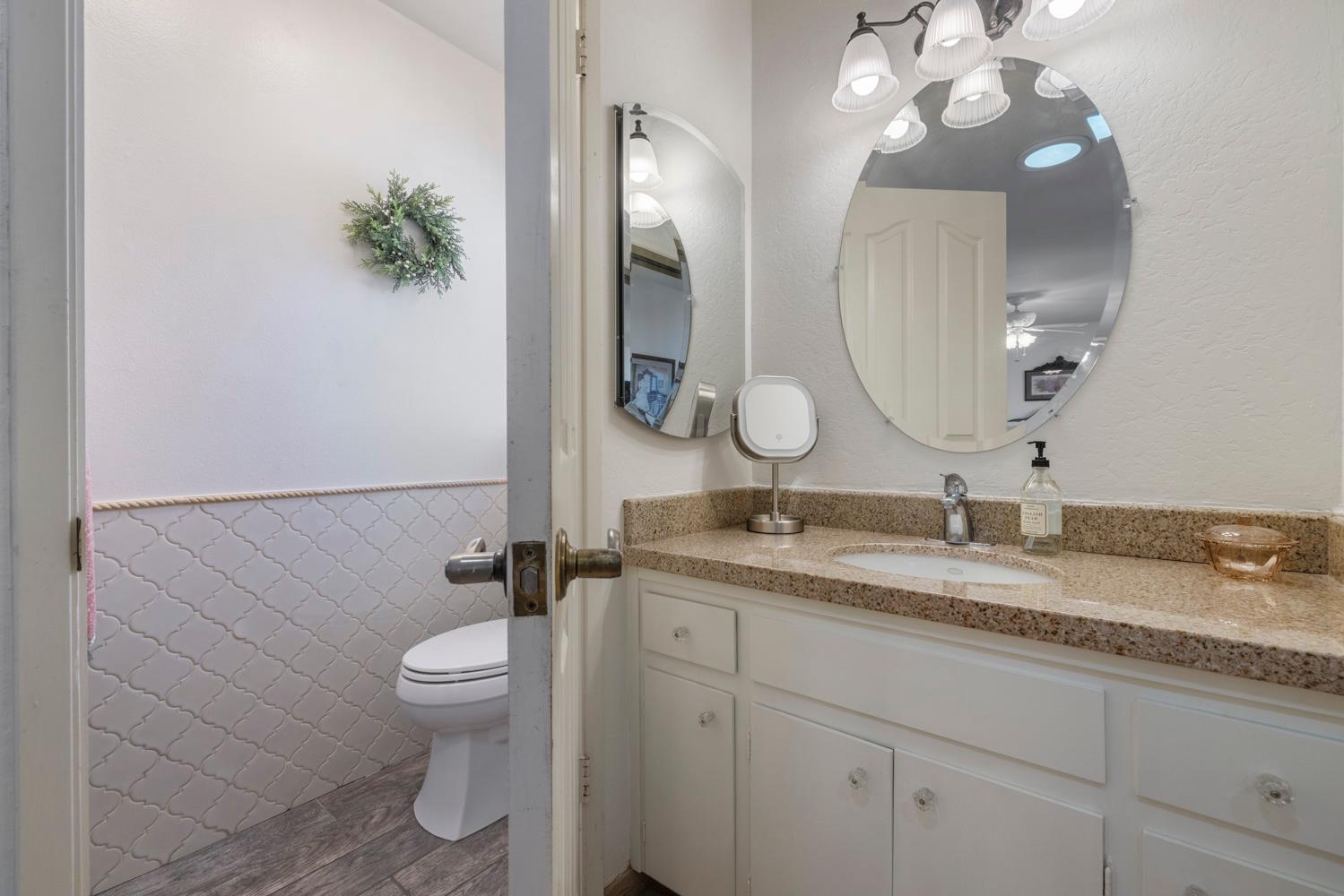 2241 Rochelle Avenue Turlock, CA 95382 - Photo 27 of 47