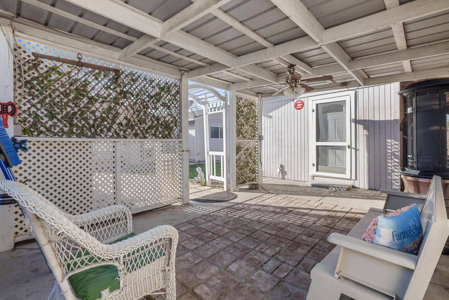 2241 Rochelle Avenue Turlock, CA 95382 - Photo 33 of 47