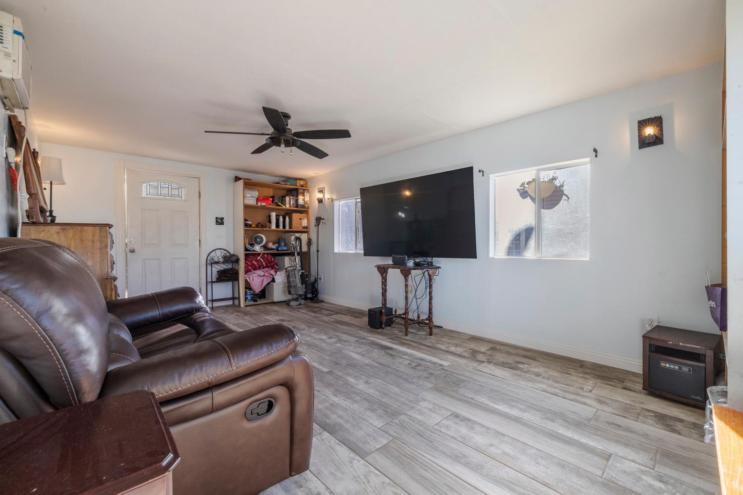 2241 Rochelle Avenue Turlock, CA 95382 - Photo 35 of 47