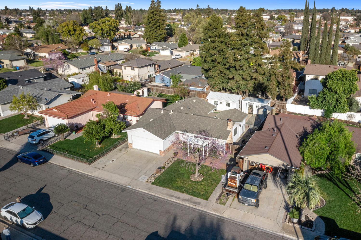 2241 Rochelle Avenue Turlock, CA 95382 - Photo 40 of 47