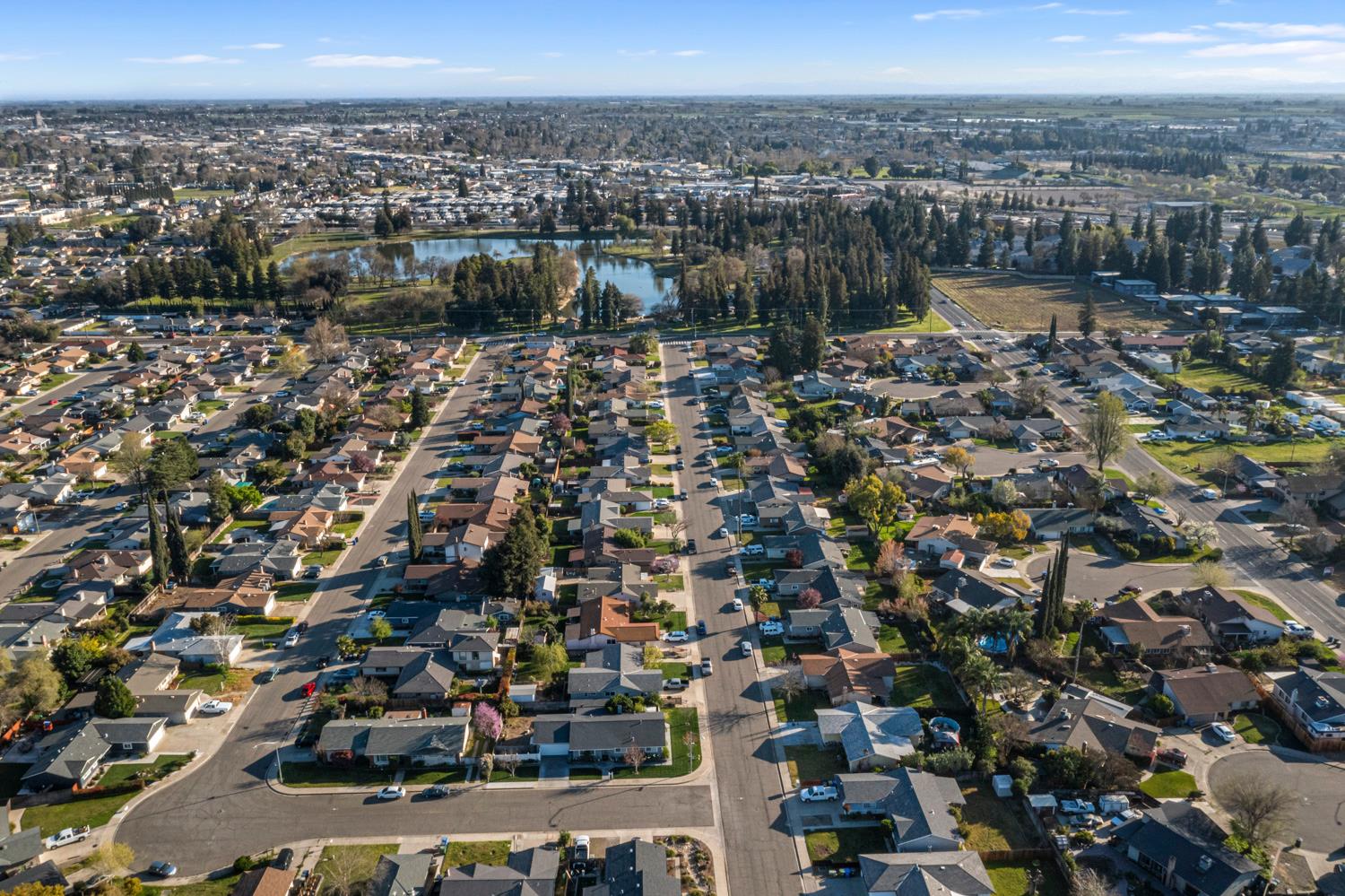 2241 Rochelle Avenue Turlock, CA 95382 - Photo 43 of 47