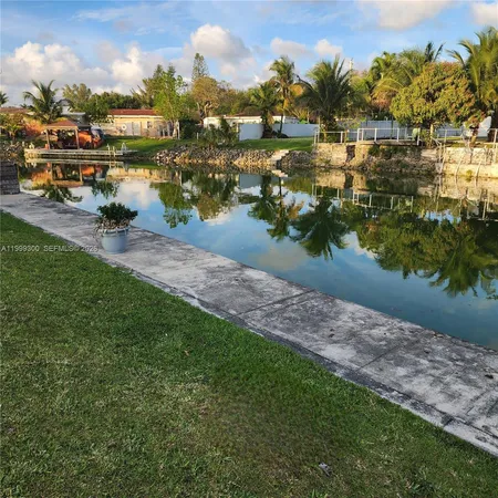 $5,000 | 3325 South Lake Drive, Miami, FL 33155