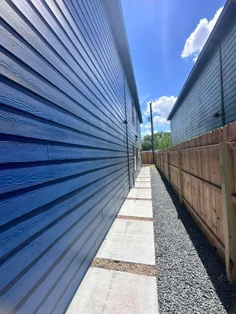 $2,450 | 3810 Hiford Drive, Unit B, Houston, TX 77047