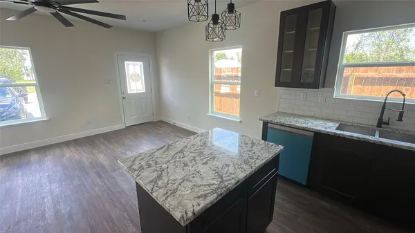 $2,450 | 3810 Hiford Drive, Unit B, Houston, TX 77047