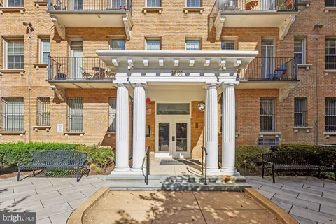 $349,900 | 1401 Columbia Road Northwest, Unit 209, Washington, DC 20009