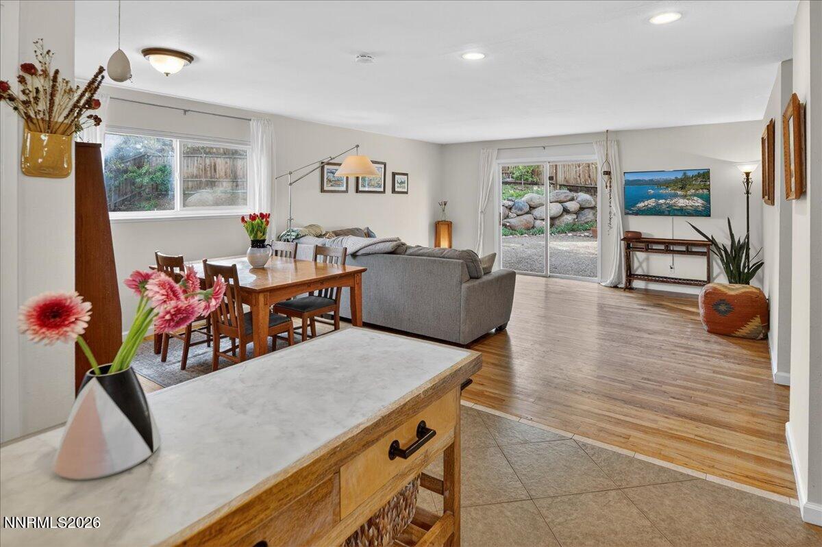 1385 Tioga Way Reno, NV 89503 - Photo 12 of 37 14-DSC_9499