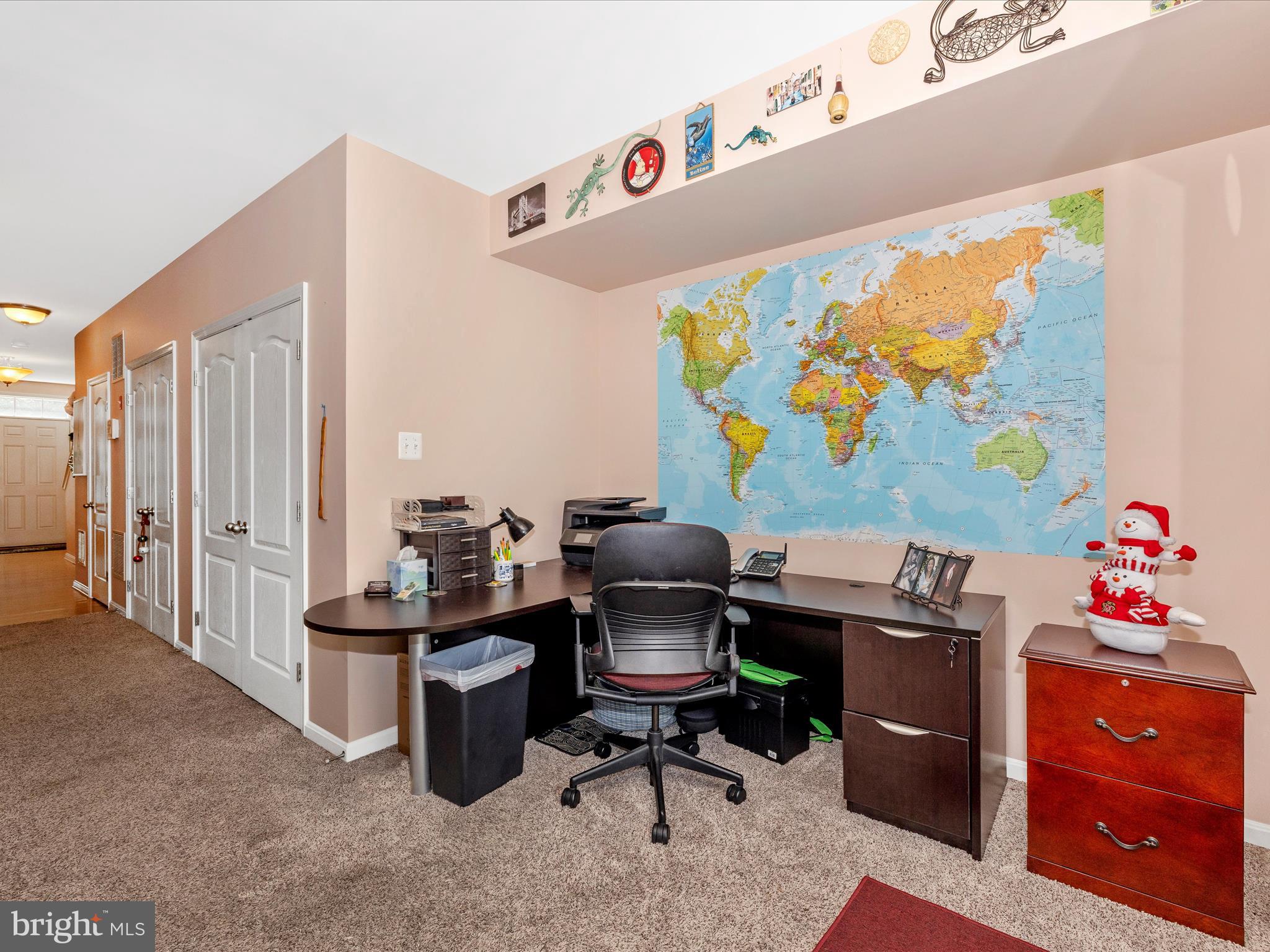 12954 Yellow Jacket Road Hagerstown, MD 21740 - Photo 11 of 54 Office Area