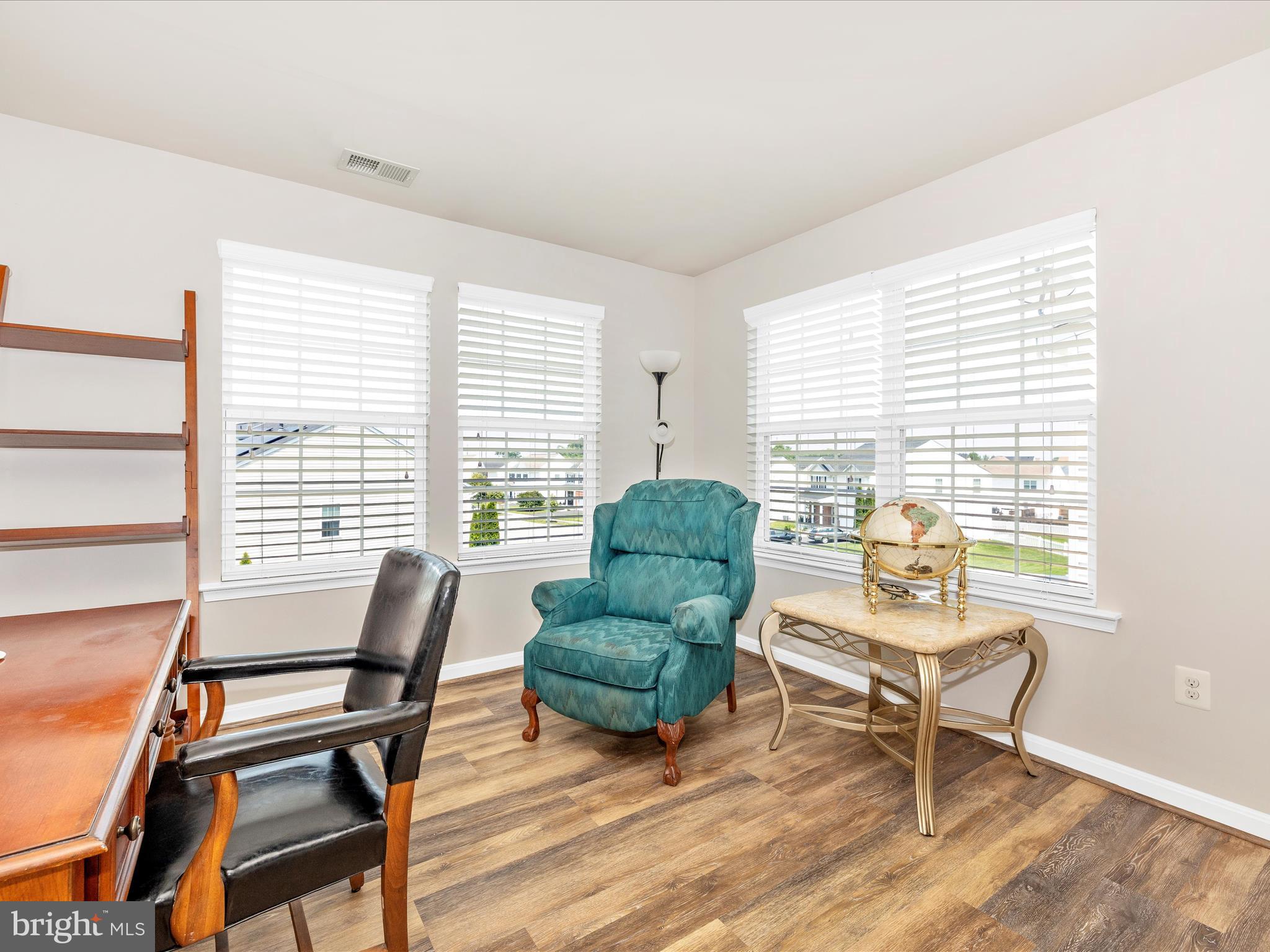 12954 Yellow Jacket Road Hagerstown, MD 21740 - Photo 32 of 54 a living room with furniture and a window
