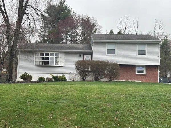 $629,000 | 5 Verplanck Avenue, Hopewell Junction, NY 12533