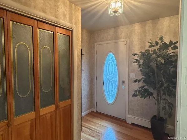 $629,000 | 5 Verplanck Avenue, Hopewell Junction, NY 12533