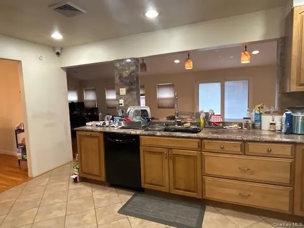 $629,000 | 5 Verplanck Avenue, Hopewell Junction, NY 12533