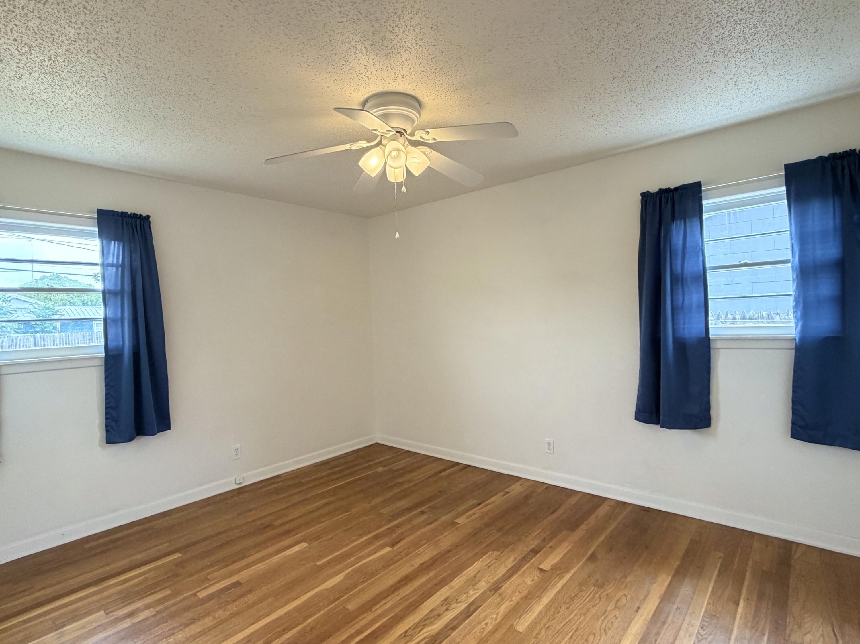 4420 37th Street Lubbock, TX 79414 - Photo 13 of 19 BR1-2