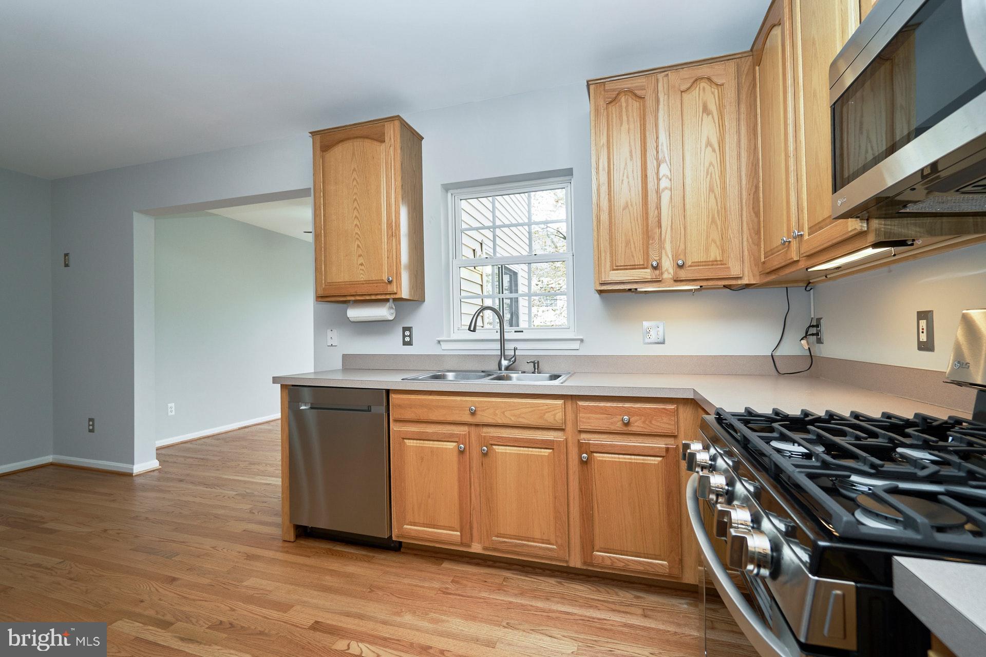 9059 Two Bays Road Lorton, VA 22079 - Photo 10 of 31 Gallery Image 10