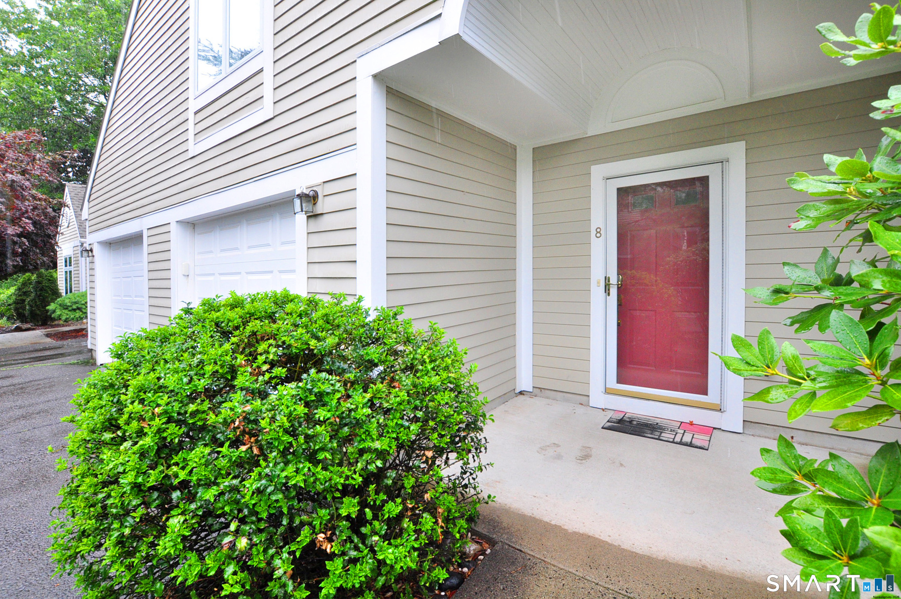 8 Centerbrook Court, Unit 8 Avon, CT 06001 - Photo 2 of 40