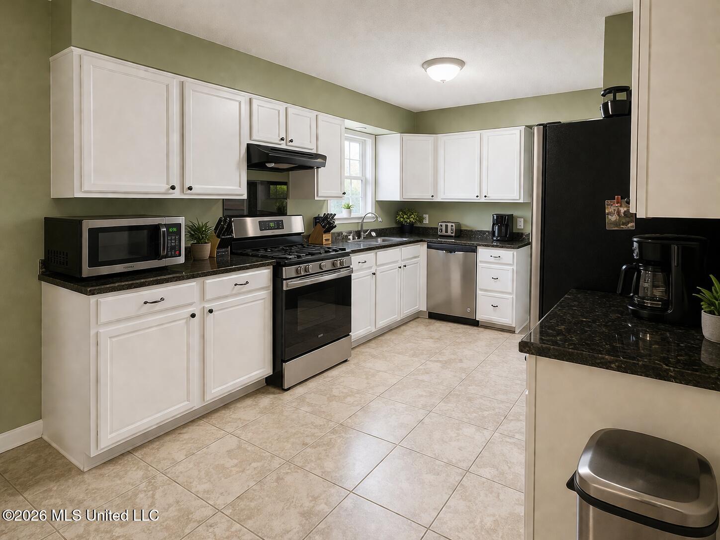 1436 Pontotoc Street Hernando, MS 38632 - Photo 2 of 9 35F3D580-4A79-43E4-8010-C2F073072A17