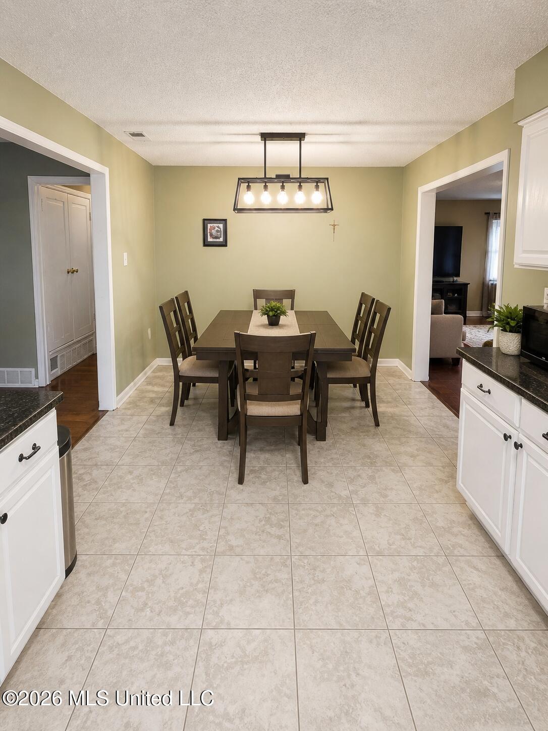 1436 Pontotoc Street Hernando, MS 38632 - Photo 8 of 9 BD5A19D7-1B27-4D4B-B68F-6F7ECBE47530