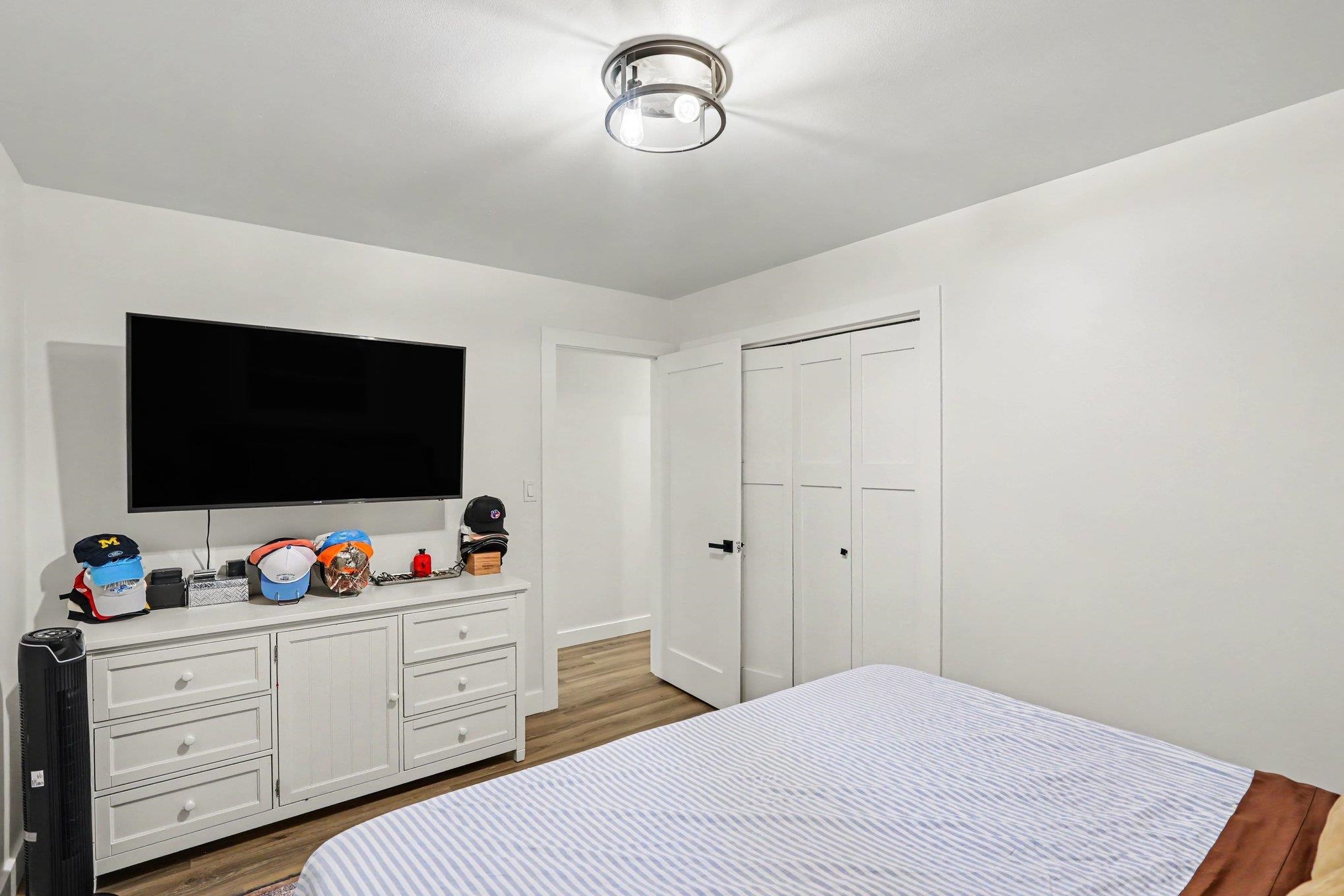 2371 Arlington Road Columbus, MI 48063 - Photo 9 of 26 50215782-39cf305c-35c0-4da3-afb1-edb03c2e1c57.JPG