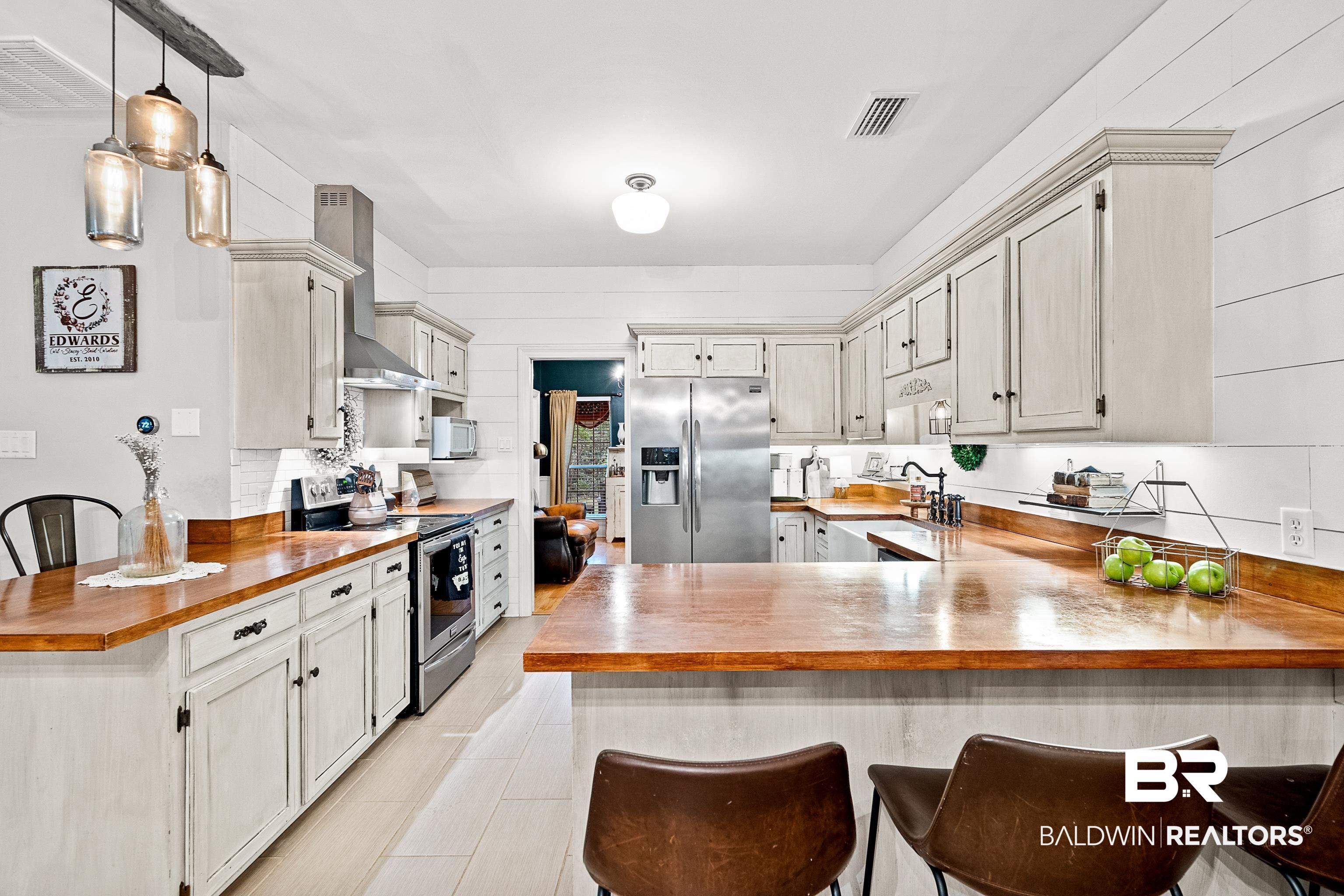 619 Ridgewood Drive Daphne, AL 36526 - Photo 25 of 47 Kitchen