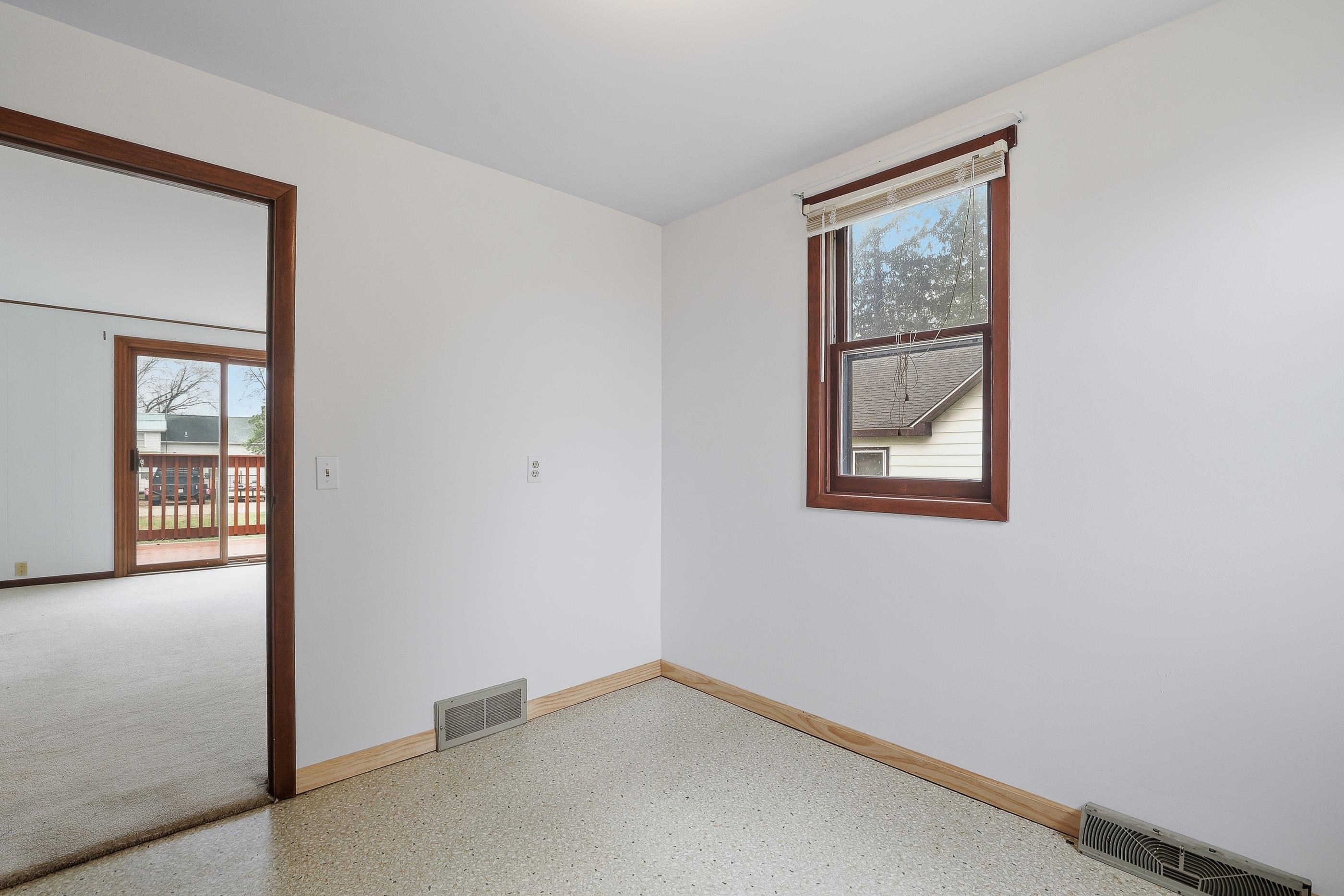 331 2nd Street Rosholt, WI 54473 - Photo 19 of 28