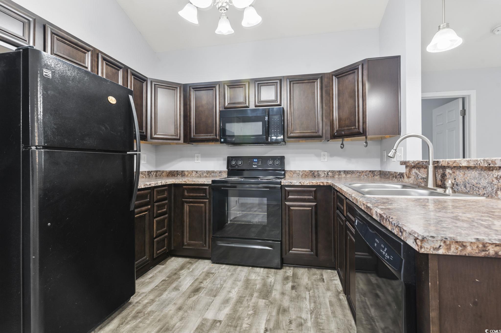 293 Foxpath Loop Myrtle Beach, SC 29588 - Photo 10 of 32 Gallery Image 10