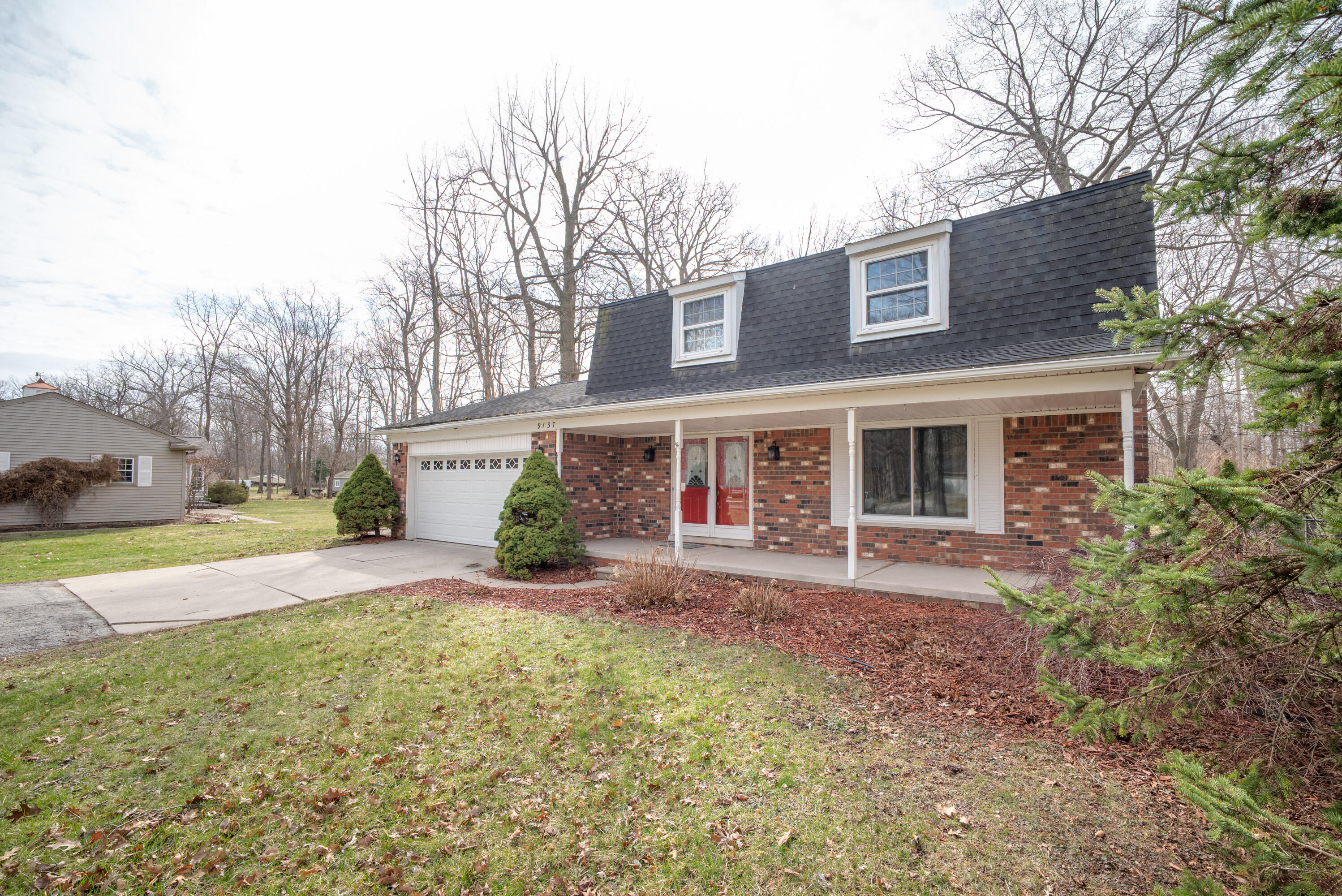 9137 Rucker Road Grosse Ile, MI 48138 - Photo 1 of 41 Welcome Home!