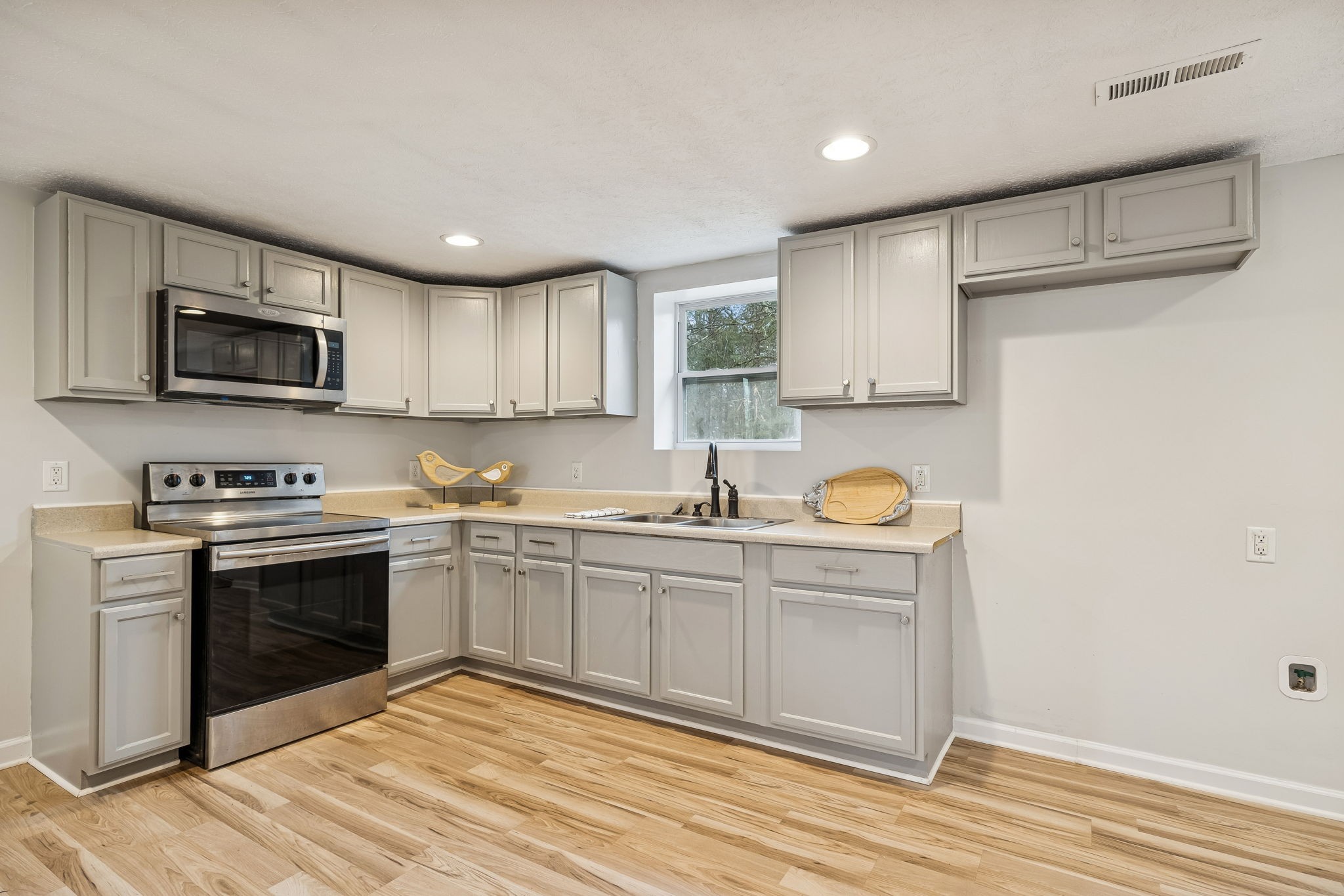 259 Africa Road Lebanon, TN 37087 - Photo 12 of 37