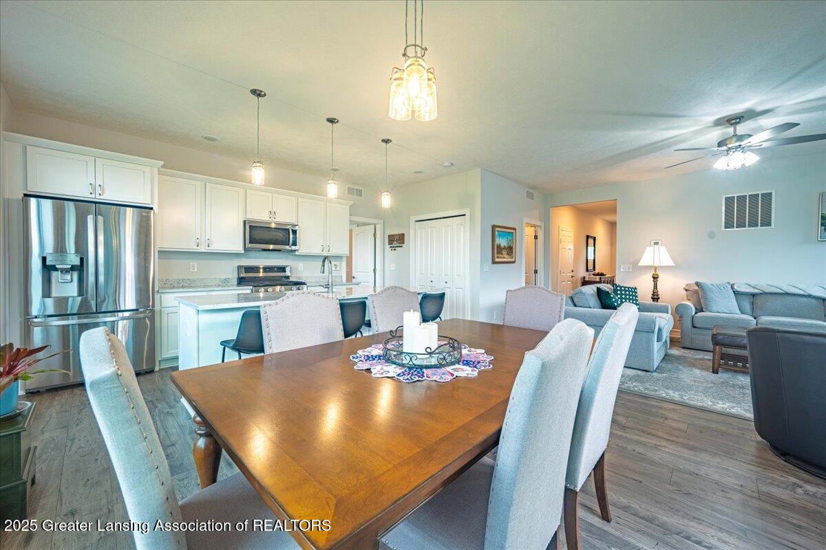 3961 Mustang Road East Lansing, MI 48823 - Photo 16 of 37 21-DSC06930-HDR