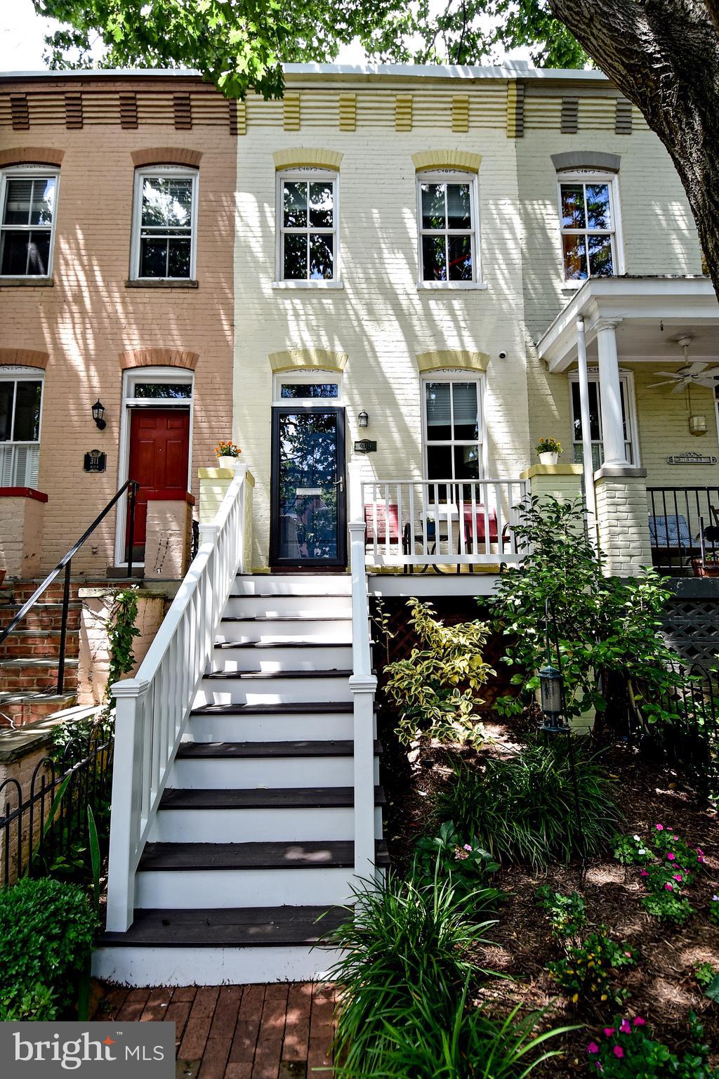 309 9th Street Southeast Washington, DC 20003 - Photo 1 of 1 Gallery Image 1